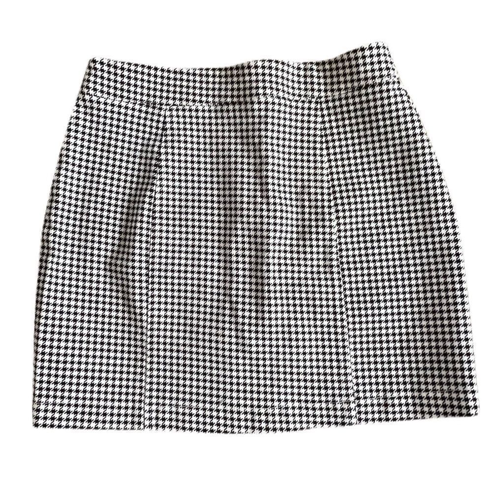 Houndstooth mini skirt size small